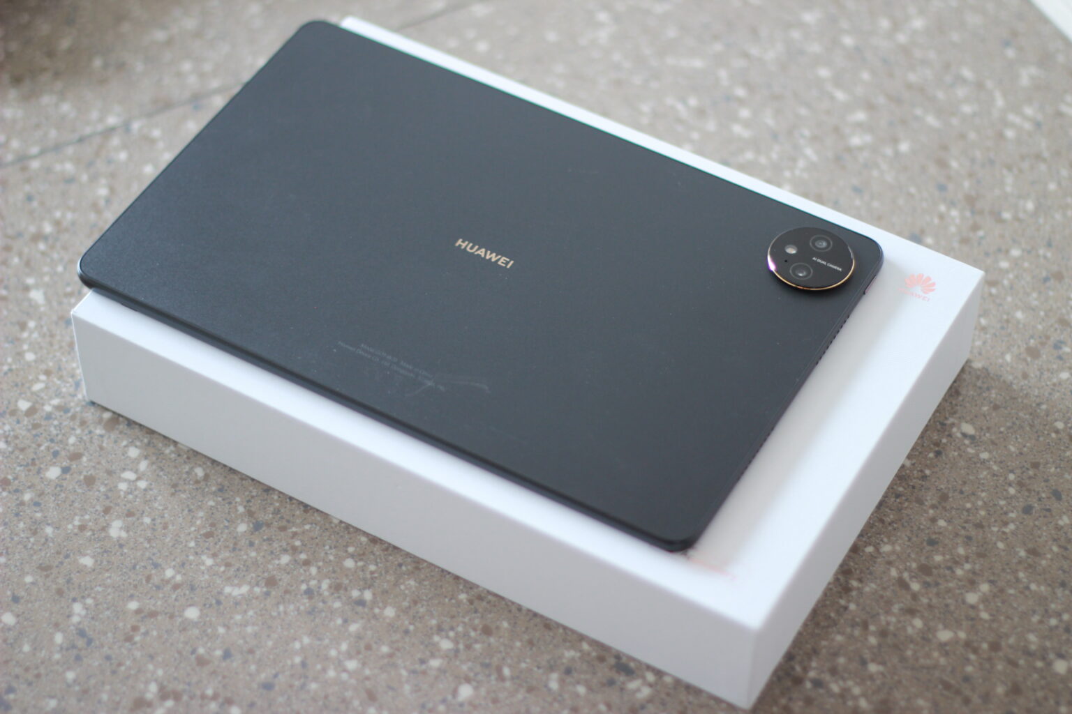 Ulasan HUAWEI MatePad Pro 11 Tablet yang lancar dan baik dengan